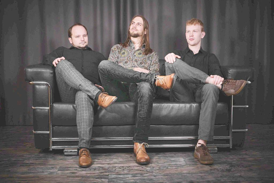 25 YourDailyJazzTrio_1024 Foto1-2048x1365